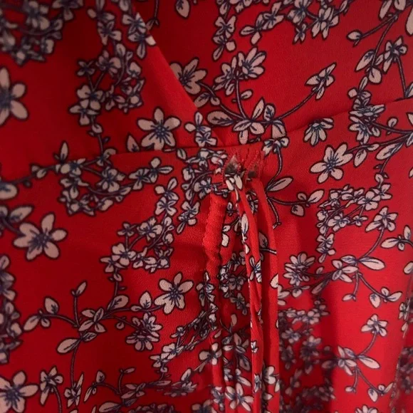 Adelyn Rae Red Floral Dress - Picture 3 of 4